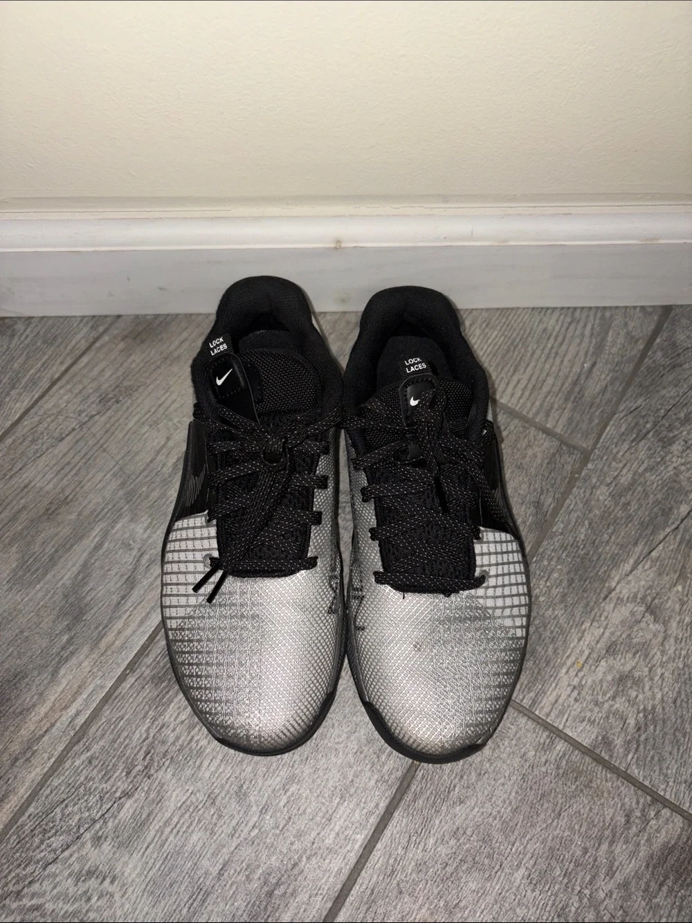 Nike Metcon 8 Premium 'White Black Iridescent' Women's DQ4681-100 US 7